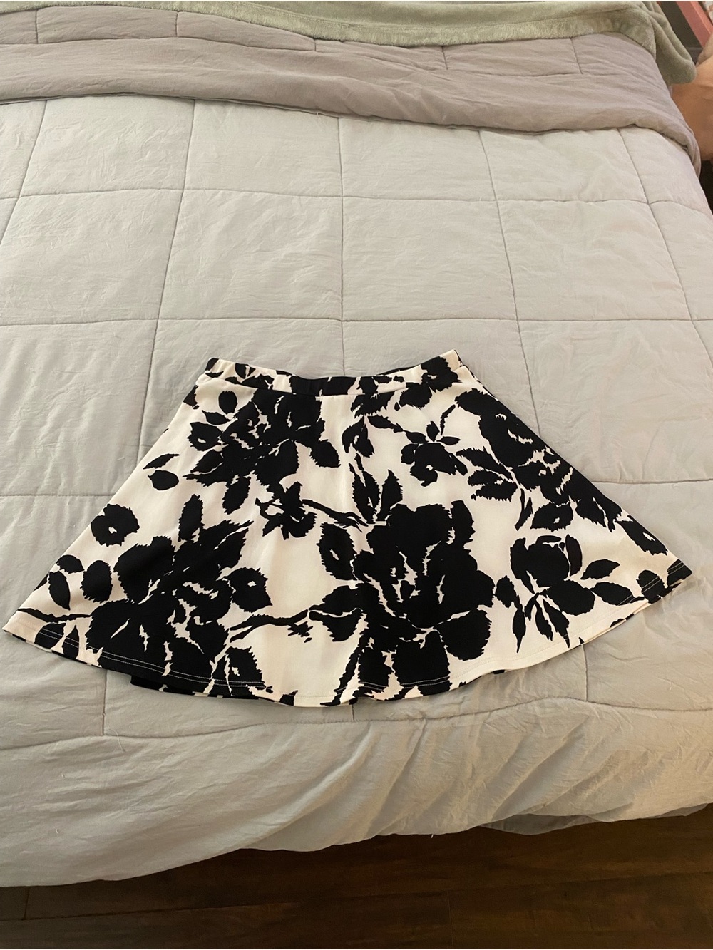 Forever 21 Black and White Floral Circle Skirt